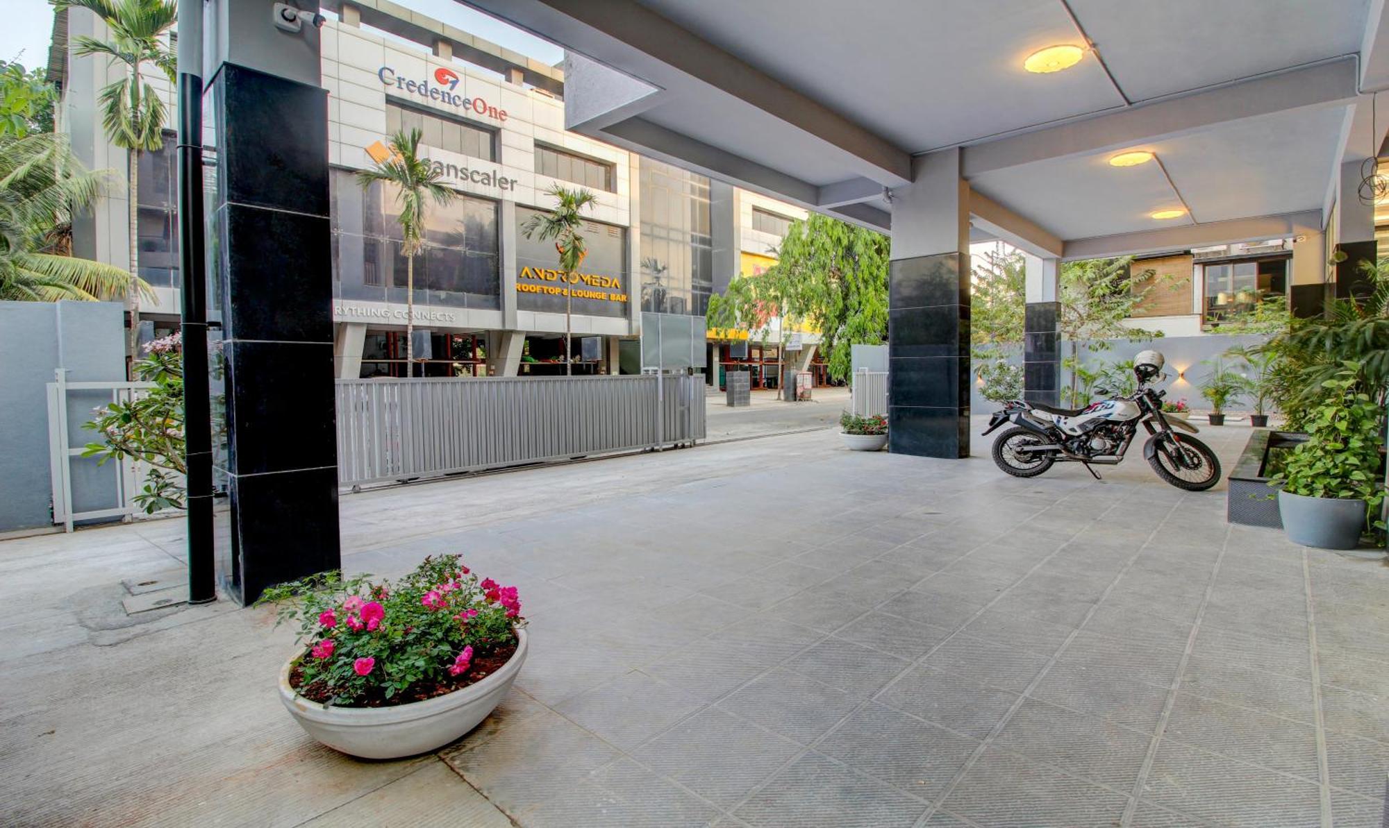 Comfort Inn Baner- Indian Nationals Only Poona Buitenkant foto